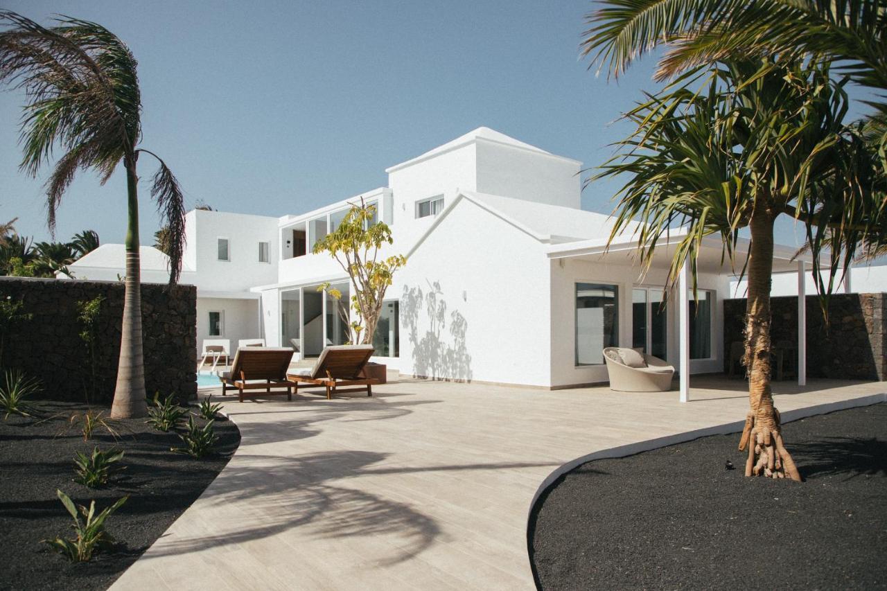Alava Suites Costa Teguise Exteriör bild