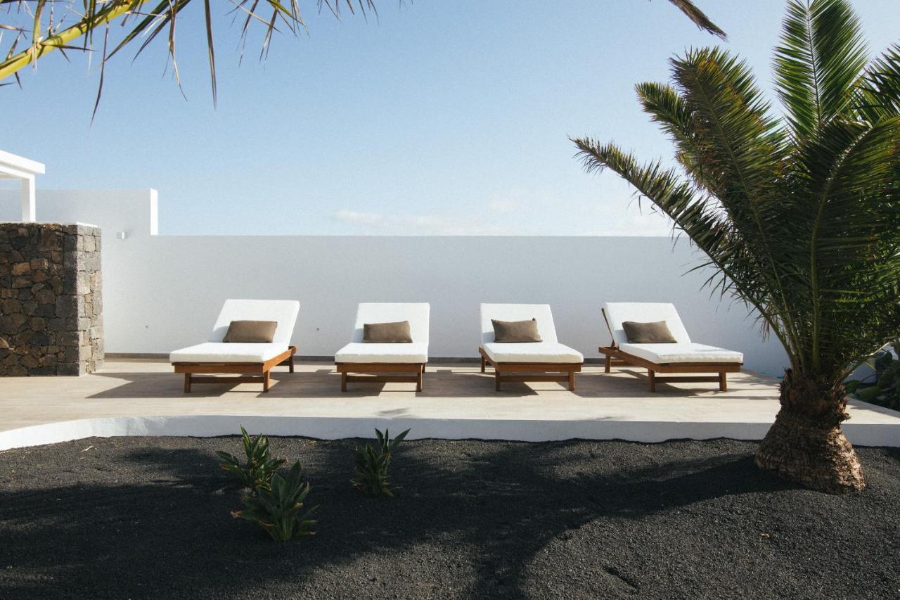 Alava Suites Costa Teguise Exteriör bild