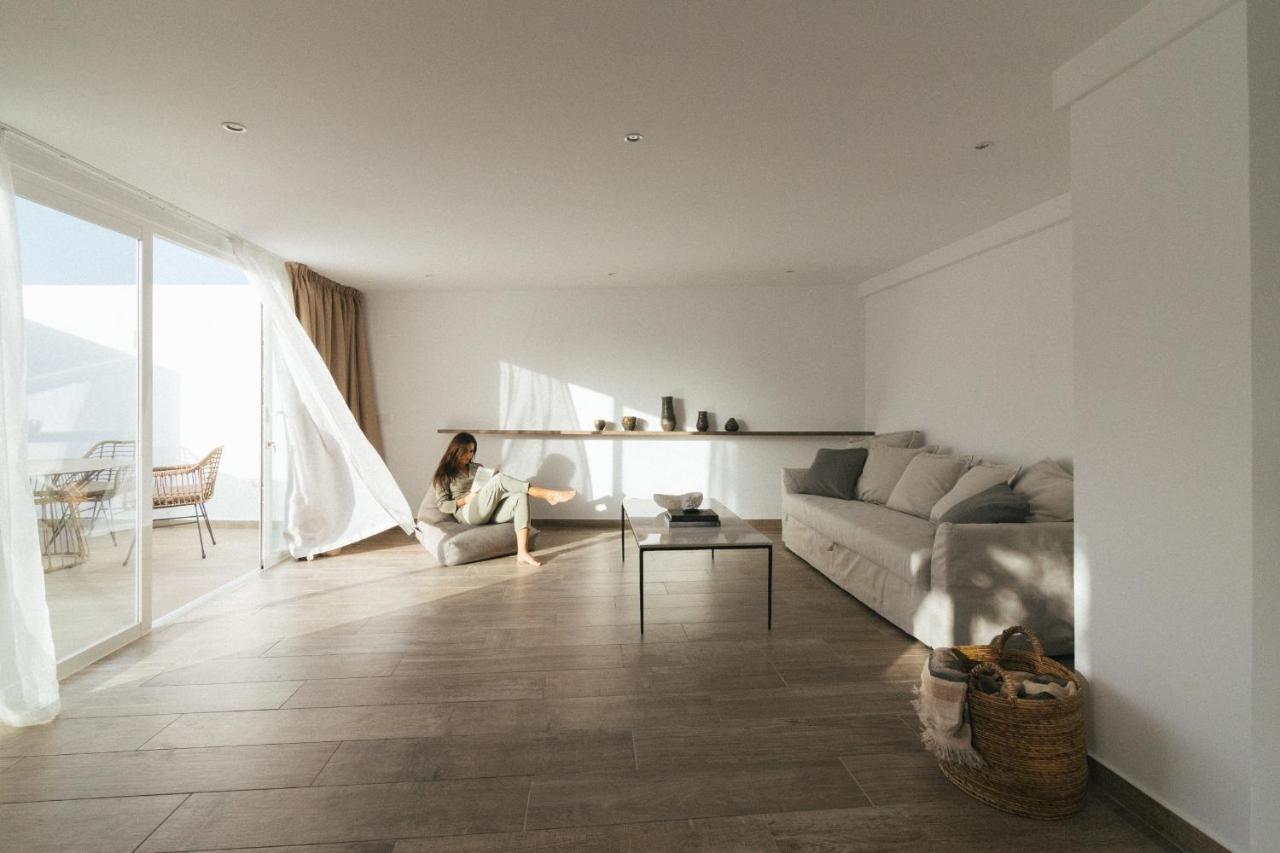 Alava Suites Costa Teguise Exteriör bild