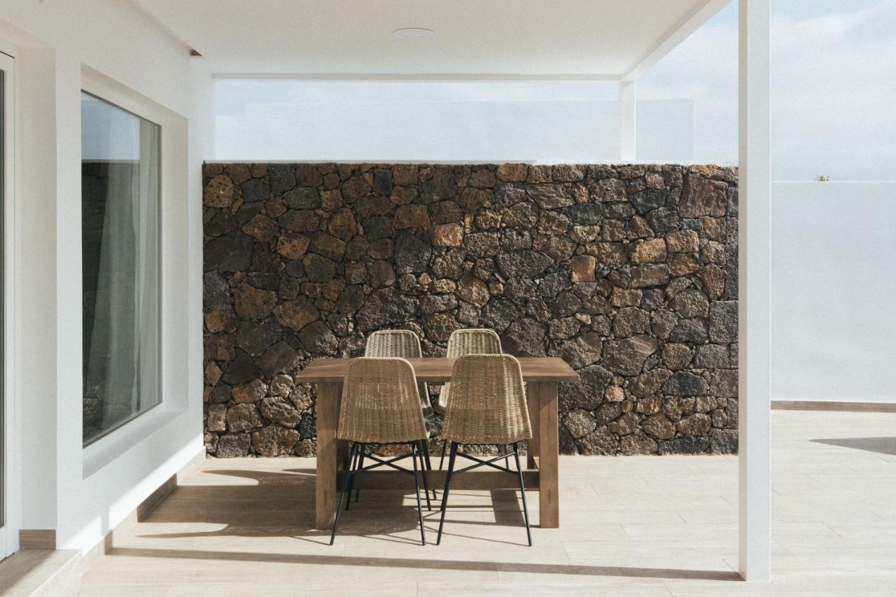 Alava Suites Costa Teguise Exteriör bild