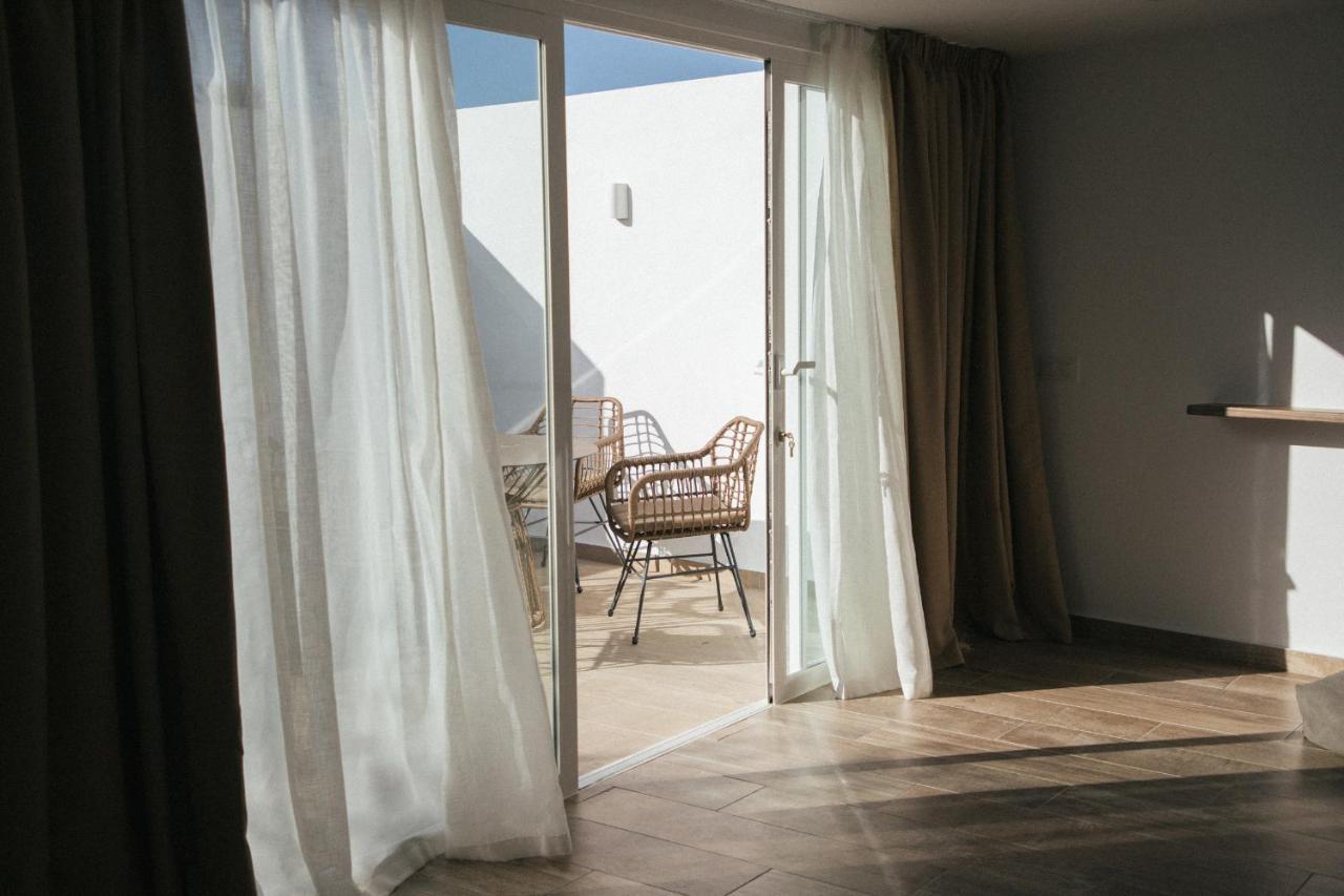 Alava Suites Costa Teguise Exteriör bild
